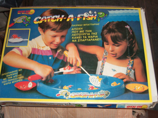 80'S VINTAGE OSKAR TOYS GREEK CATCH A FISH BOARD GAME LITTLE FISHERMEN MIB