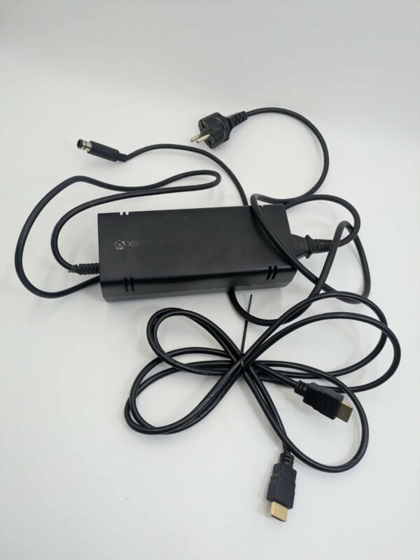 XBOX 360 Console SLIM 250GB (Model 1538) With CONTROLLER USED - Image 2