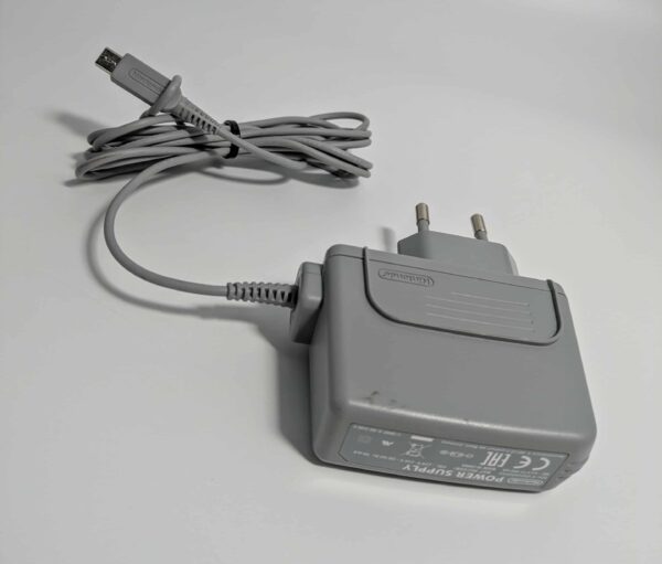 Nintendo DSI Matte Black Handheld Console - Image 9