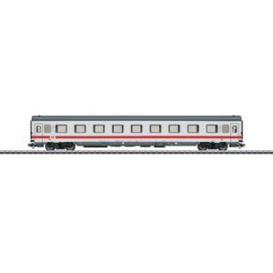 Trix 23070 Type Avmz 108.1 Compartment Car | HO 1:87